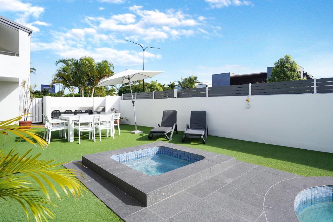Noosa Parade Holiday Inn Exteriör bild