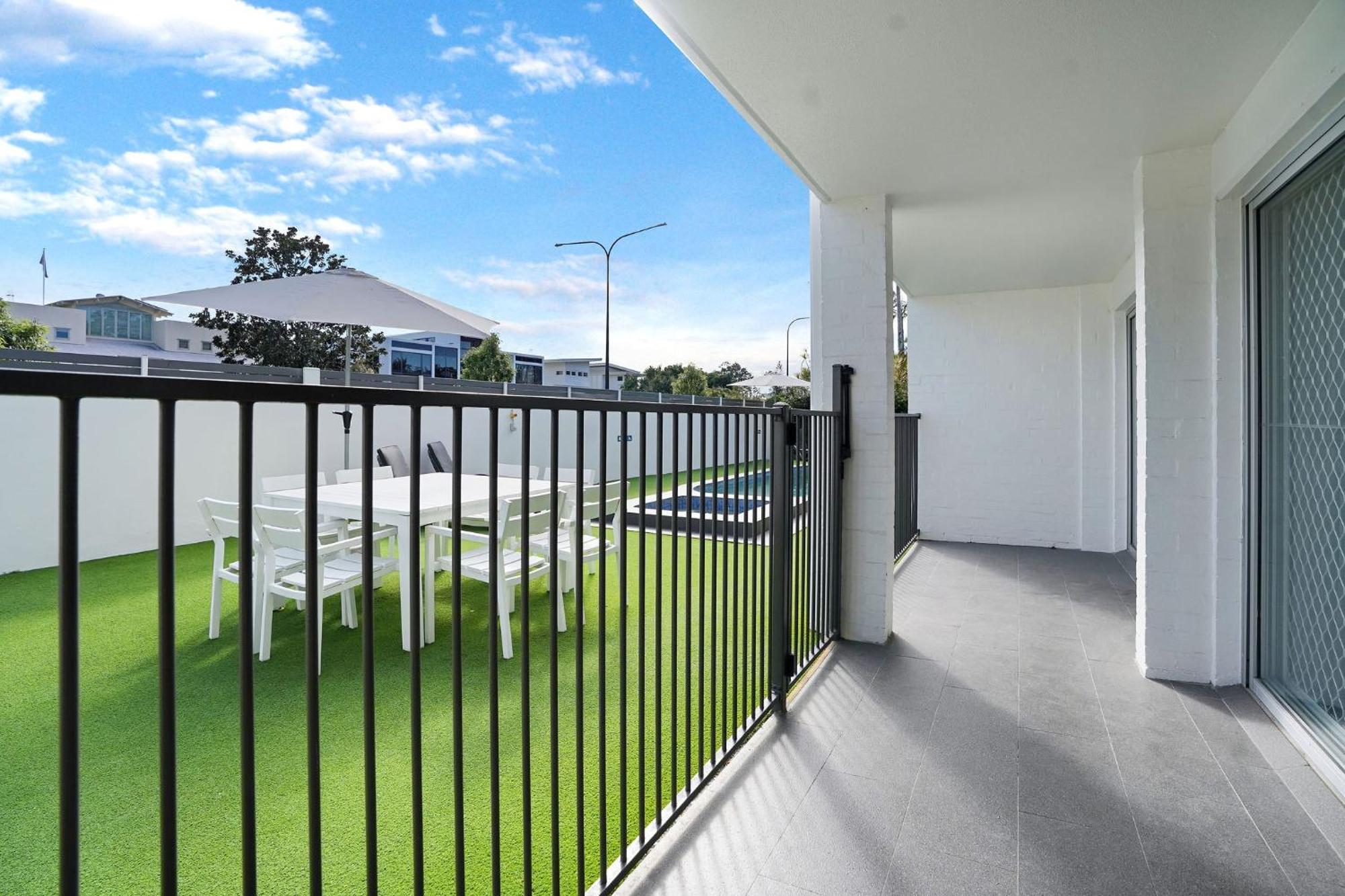 Noosa Parade Holiday Inn Rum bild